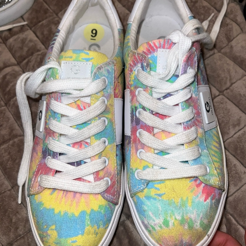 Guess sneakers-9 size for women
